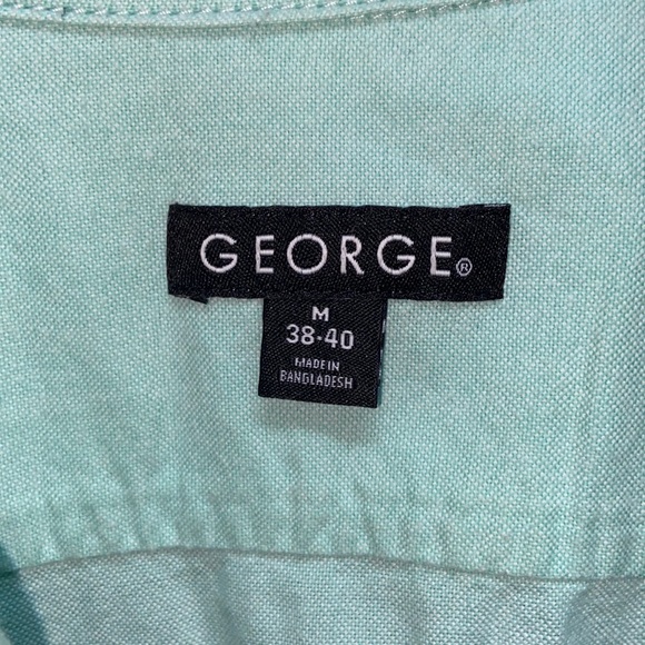 Men’s Short Sleeve Button Up Shirt - Picture 2 of 5